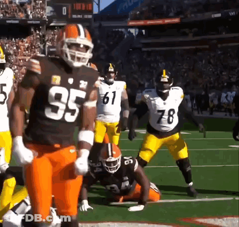 Football Player Number 85 Jersey GIF