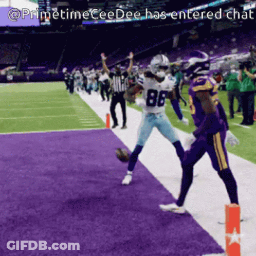 Football Player Number 86 Running GIF