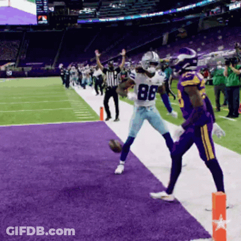 Football Player Number 88 Running GIF