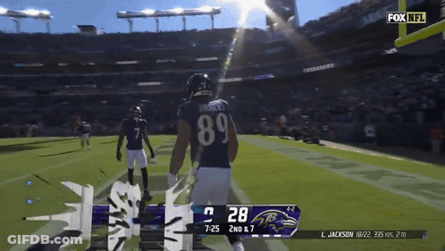 Football Player Number 89 Running On Field GIF