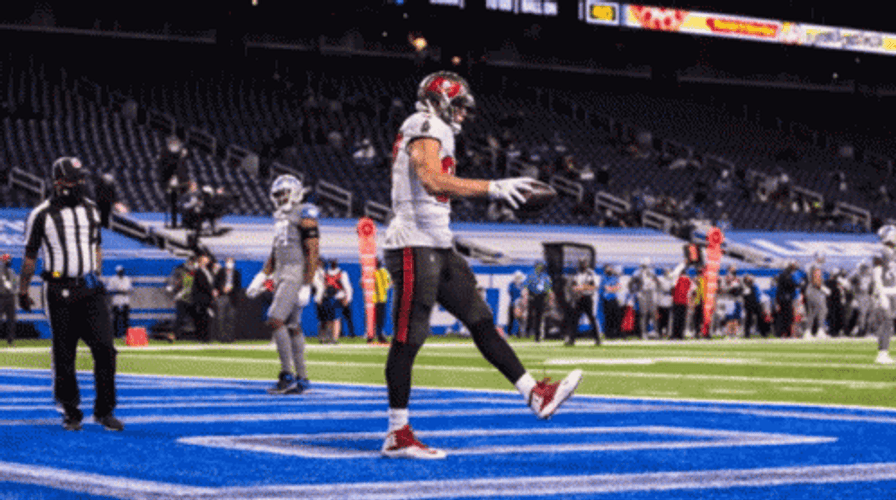 Football Player Robotic Spike GIF