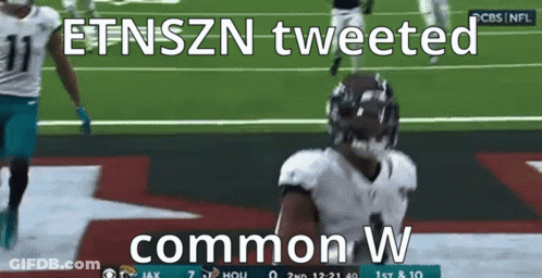 Football Player Running Etnszn Tweeted Common W GIF