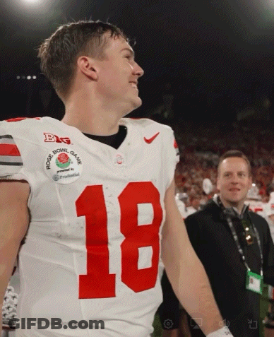 Football Player White Jersey Number 18 GIF