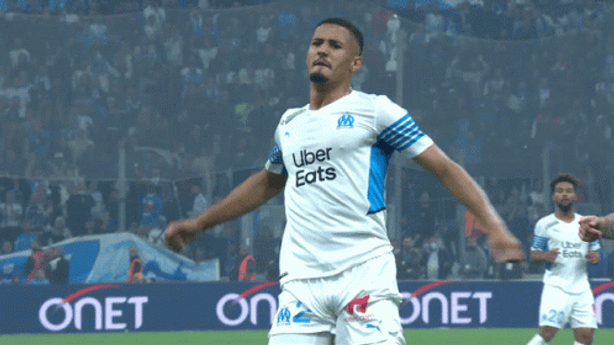 Football Player Willliam Saliba GIF