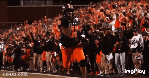 Football Player With Number 33 On Jersey GIF