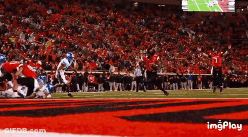 Football Player With Number 7 Jersey GIF