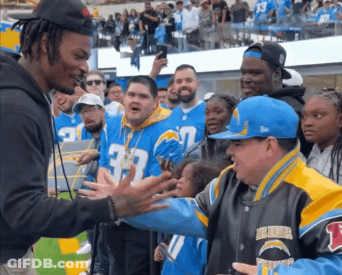 Football Players On Field With Number 83 Jersey GIF