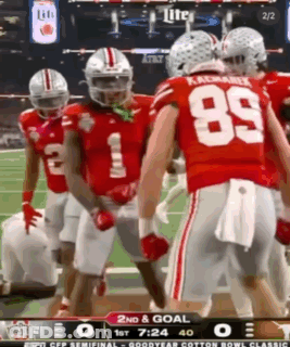 Football Players On Field With Number 89 GIF