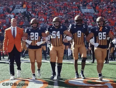 Football Players Wearing Number 84 Uniforms GIF