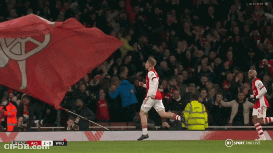 Footballs Coming Home Team Arsenal GIF