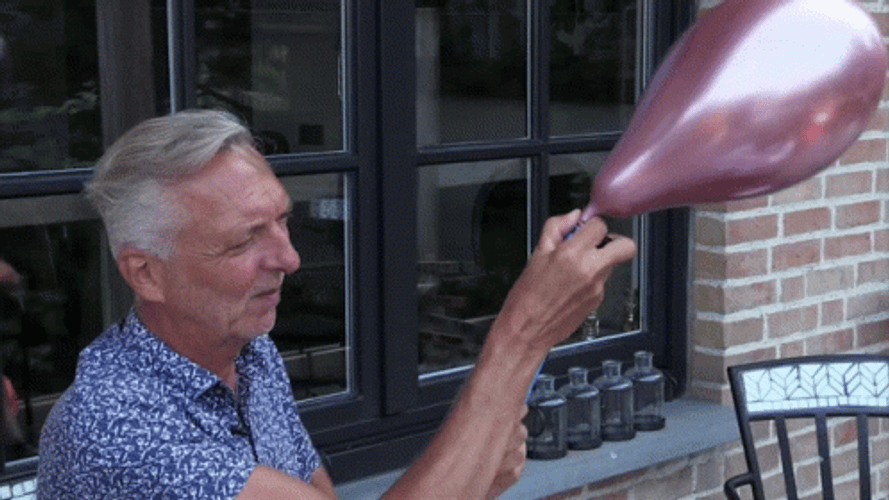 Funny Balloon Pop Martien Meiland GIF
