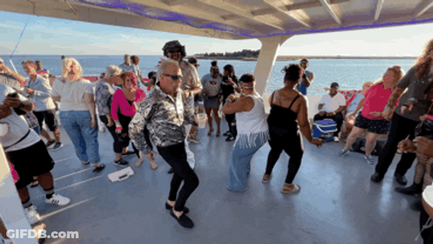 Funny Cruise Everybody Dancing GIF