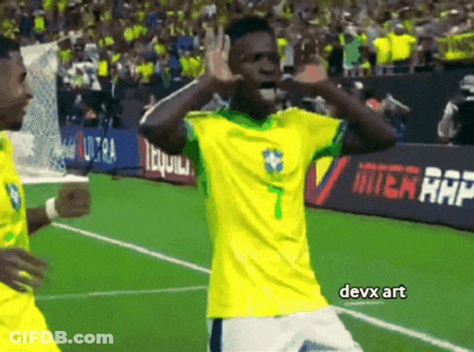 Funny Face Vini Jr GIF