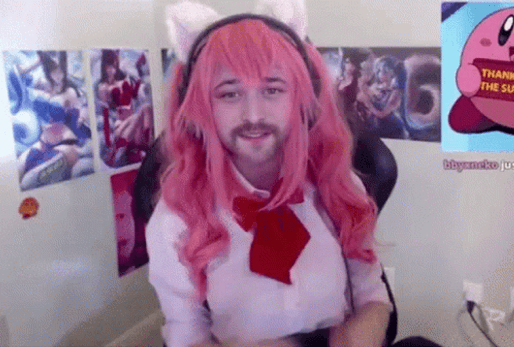 Funny Guy Cosplay Tamamo GIF