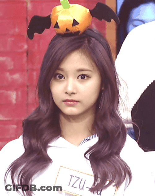 Funny Halloween Aegyo Twice Tzuyu GIF