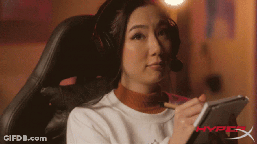 Fuslie Noted Nodding Head GIF