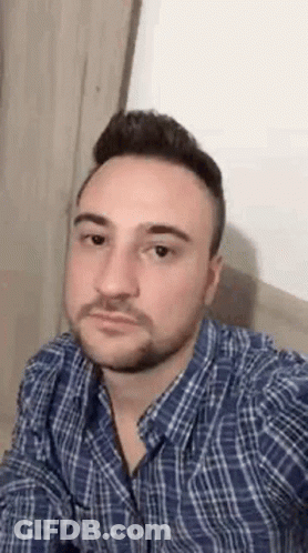 Gabriel Zari GIF