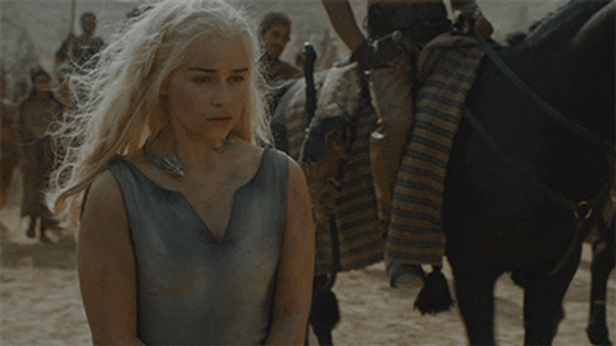 Game Of Thrones Emilia Clarke Khaleesi Captured GIF
