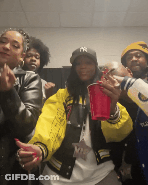 Gang Gang Women And Men Together GIF
