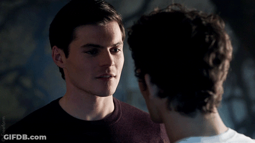 Gay Kiss Pretty Little Liars The Perfectionists GIF
