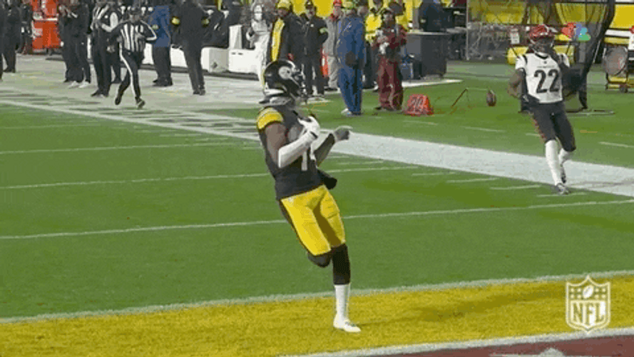 George Pickens Football Fast Run GIF