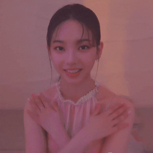 Giggle Cute Dance Karina Aespa GIF