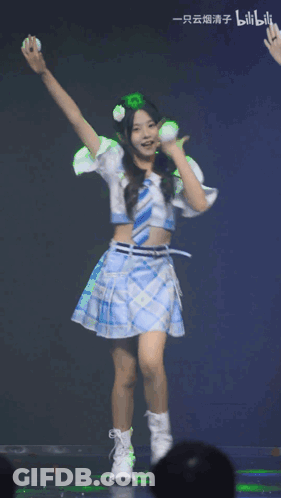 Girl In Blue Plaid Skirt Dancing On Stage Bilibili GIF