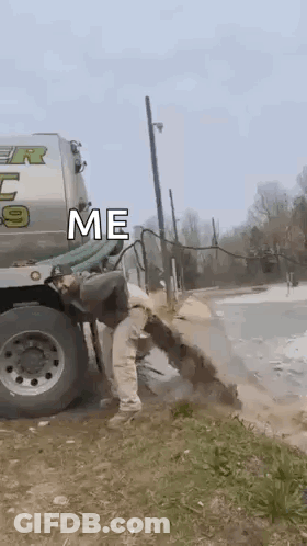 Girl None Has Been This Delusional GIF
