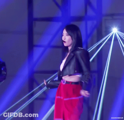 Girl With Fox Tail Soy Nueva En Este Ca Nal GIF