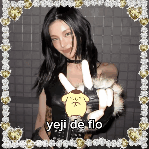 Girl Yeji De Flo GIF