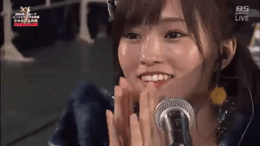 Golf Clap Sayaka Yamamoto Artist GIF