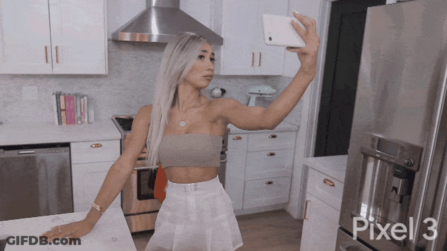 Google Pixel 3 Snapchat Peace Out GIF