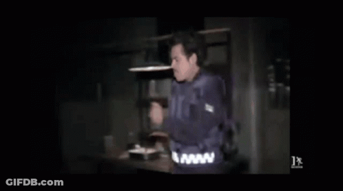Gracias A Dios Es Viernes Buena Tarde A Todos Is Written Above A Man GIF