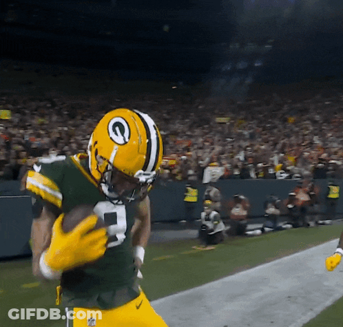 Green Bay Packers Player With Helmet Letter C GIF