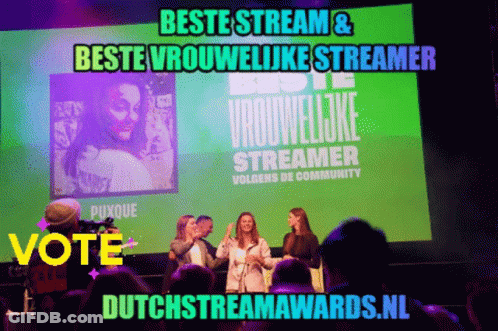 Group Standing In Front Of Screen Saying Beste Stream & Beste Vrouwelijke Streamer GIF