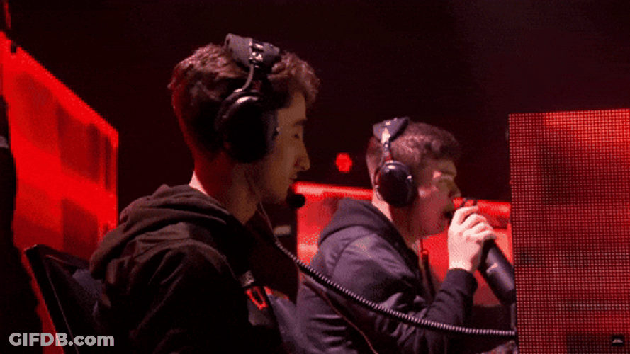 Guy Rock Paper Scissors While Playing Tournament GIF