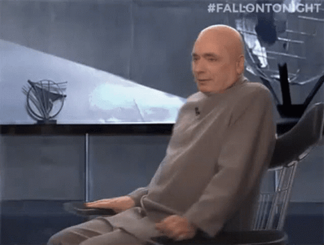 Guy Screams When The Chair Turned GIF