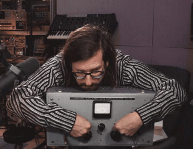 Hainbach Switching Test Equipment On GIF