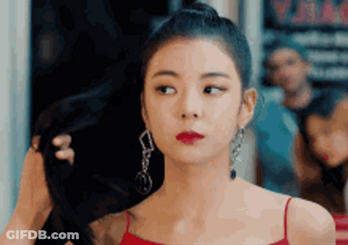Hair Flip Itzy Lia GIF