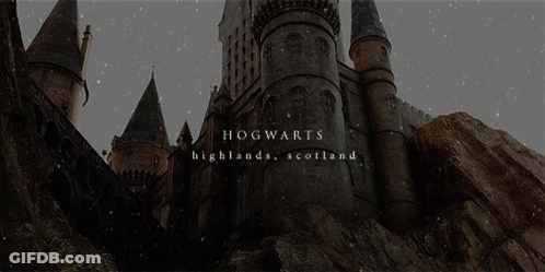 Hogwarts Is A Castle Located In The Highlands Of Scotland In Harry Potter And The Philosopher 'S Stone . GIF