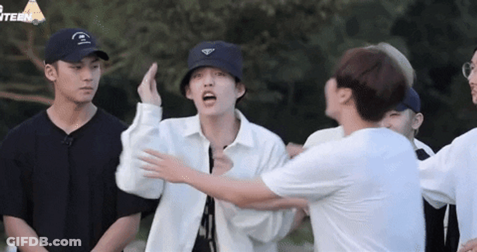 Hold Me Back Screaming Seventeen Scoups GIF
