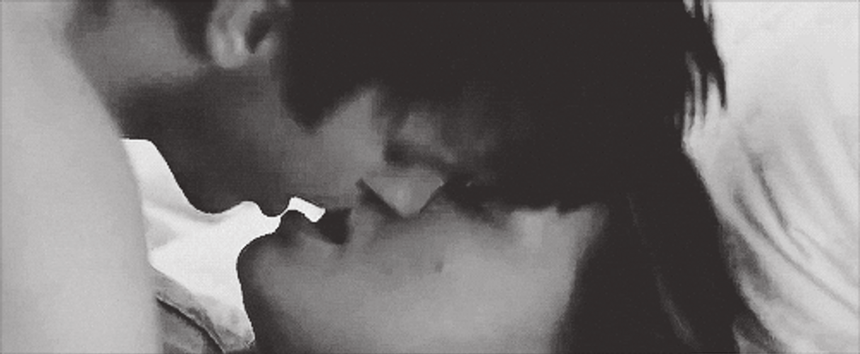 Hot Love Kiss Make Out GIF