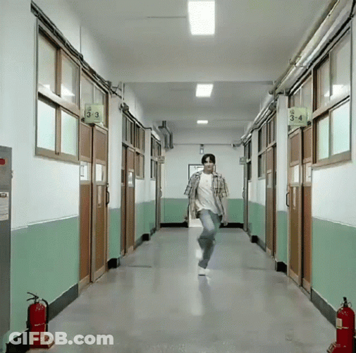 Hueningkai Power Walking Model Walk GIF
