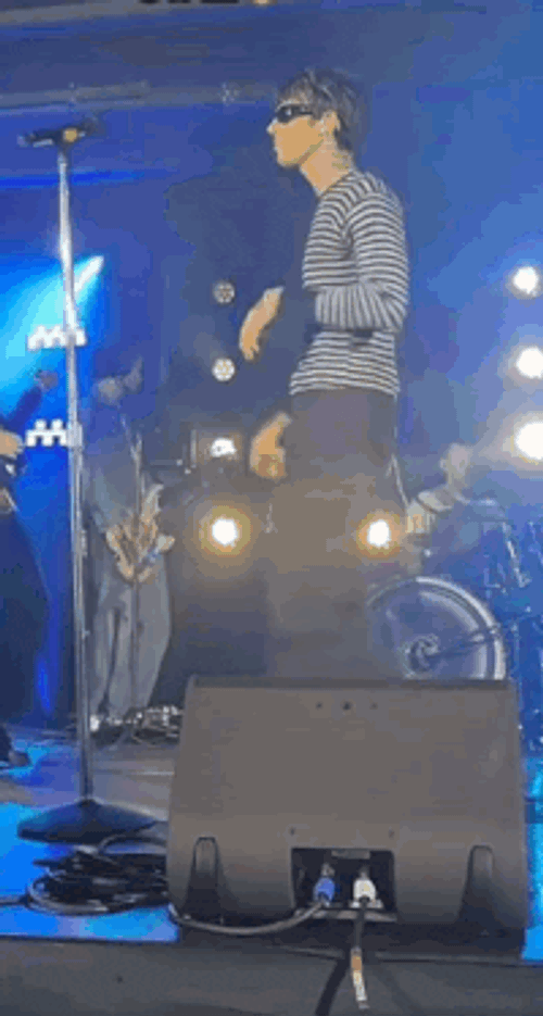 Hula Jesse GIF