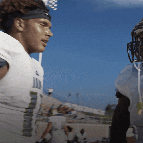 I Gotchu Player In White Assures Teammate Buddy GIF