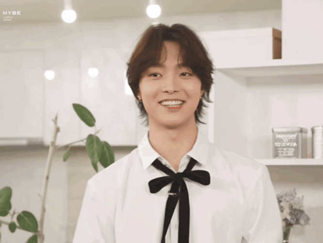 Imaginary Avocado Fruit Cutting Skills GIF