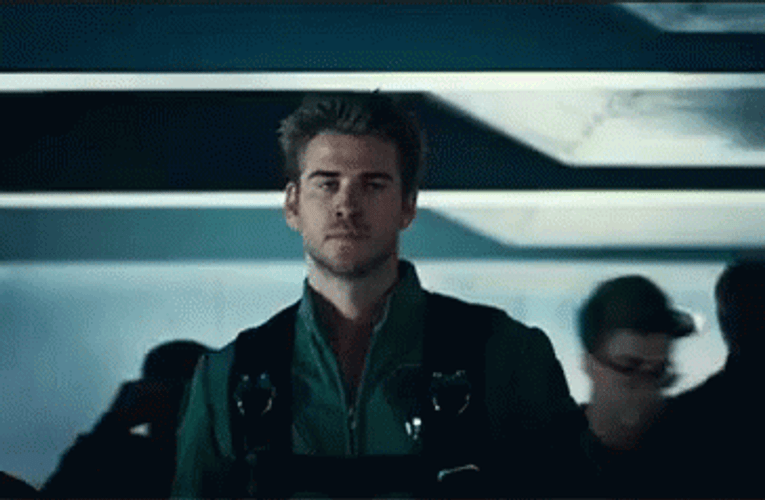 Independence Day Movie Handsome Airforce Pilot WAlking GIF