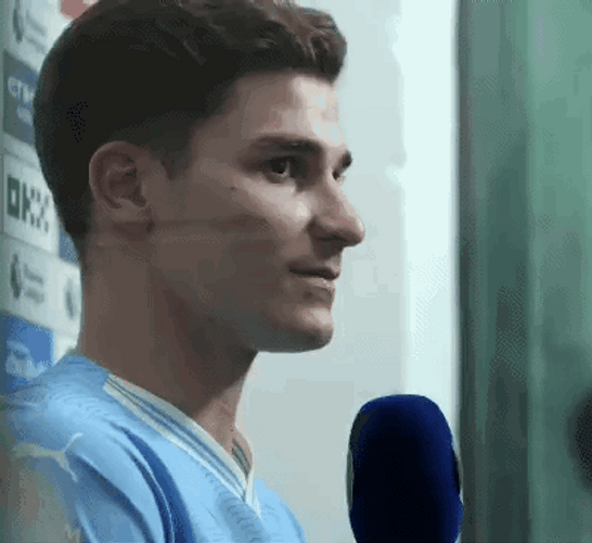 Interviewing Julian Alvarez GIF