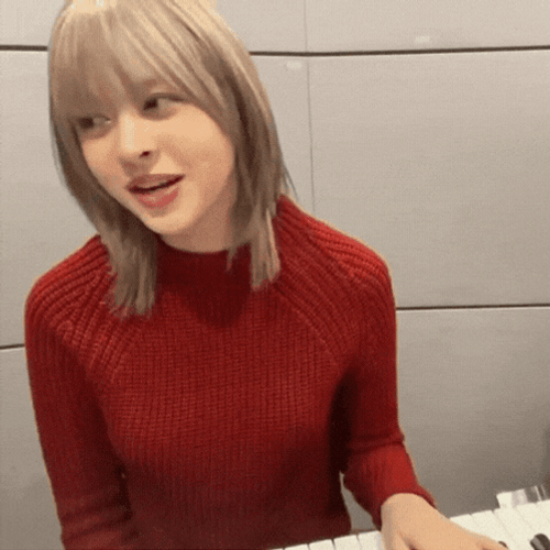 It's Only Wednesday NMIXX Lily Disappointed GIF