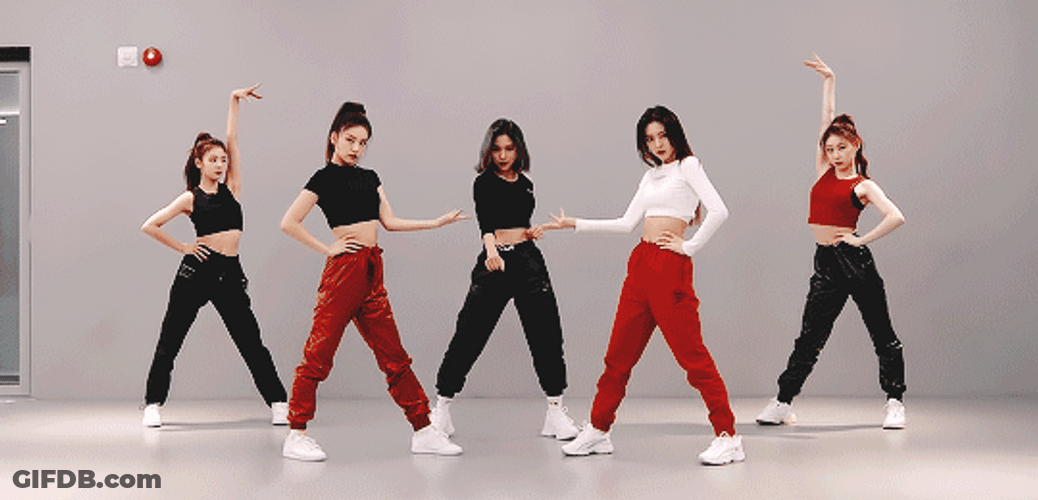 ITZY Wanna Be Dance GIF